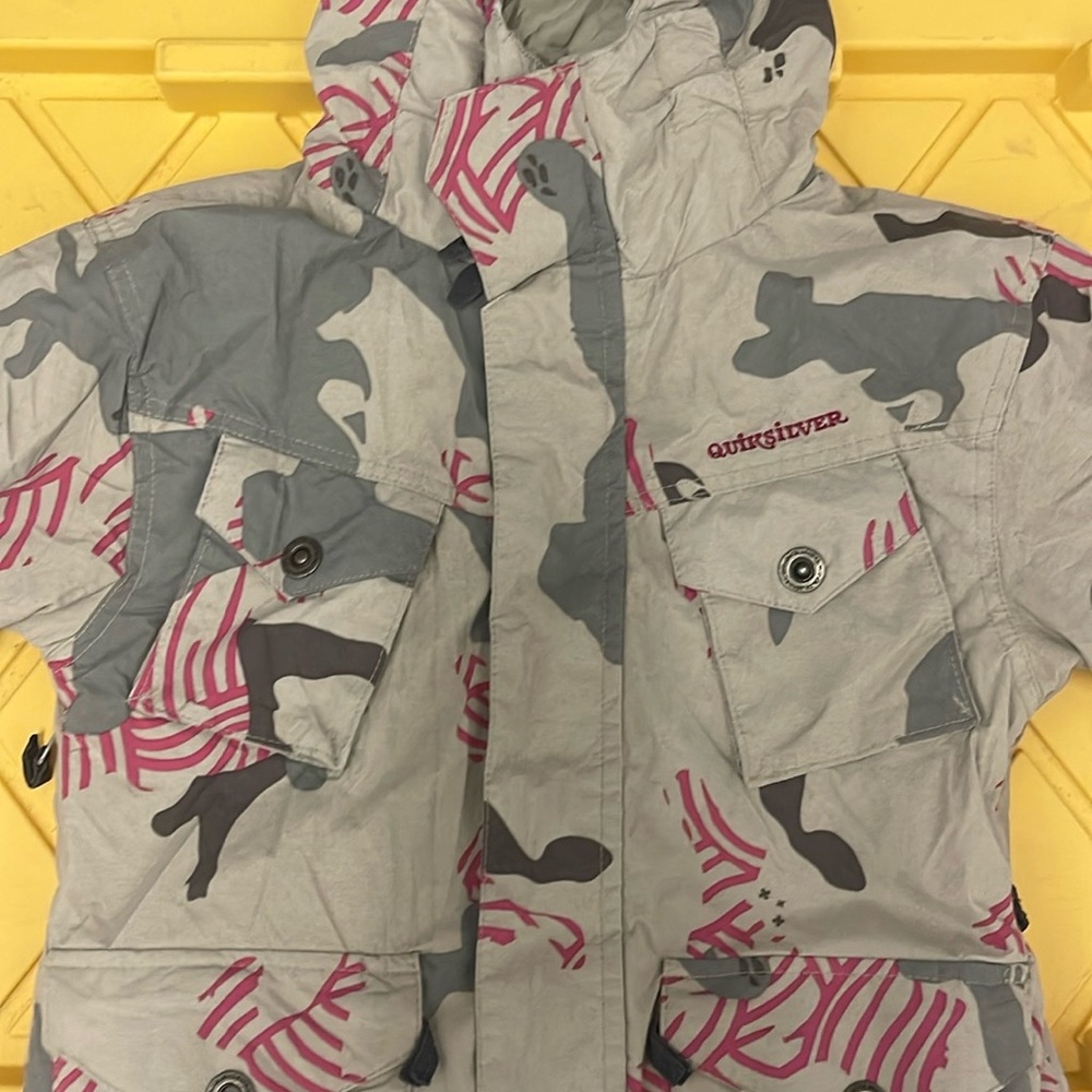 Quicksilver snowboarding jacket xs
